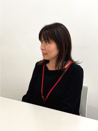 先輩社員インタビュー中1-2 先輩社員インタビュー中1-2
